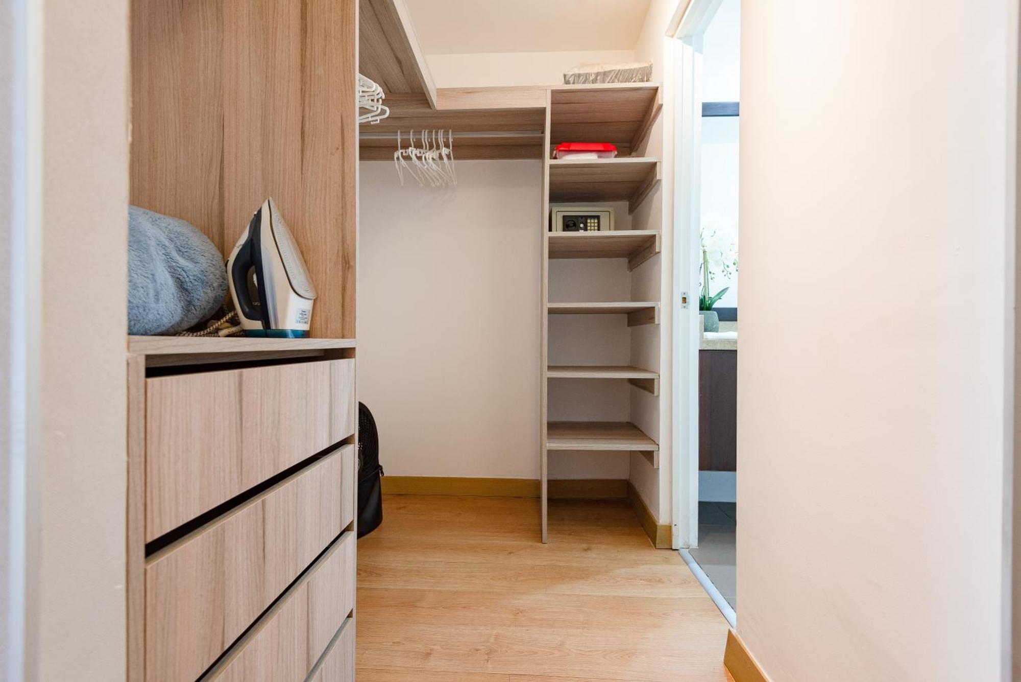 Skyliving Towers - Peru Apartment *