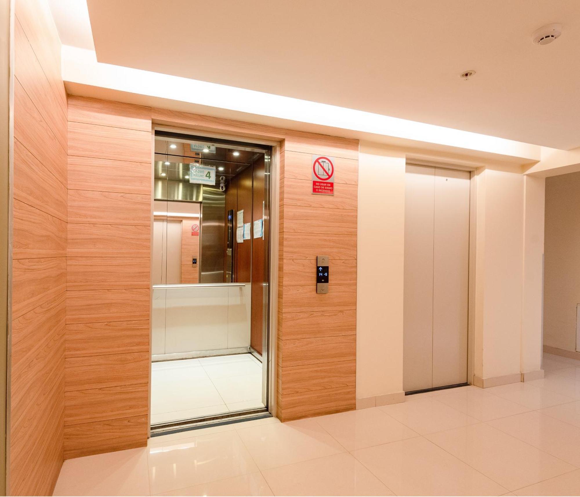 Apartment Skyliving Towers - Peru