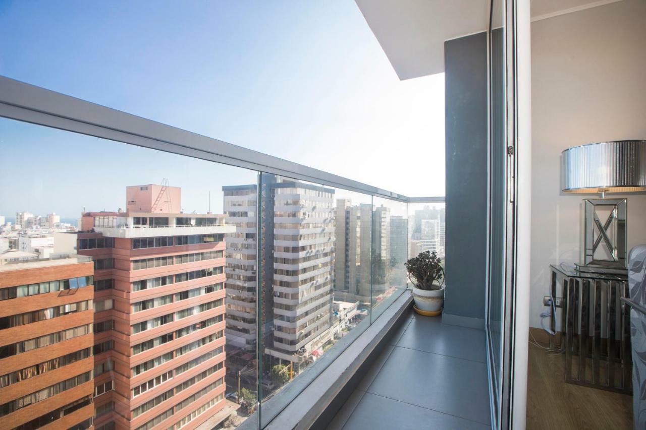 Skyliving Towers - Peru Apartment *
