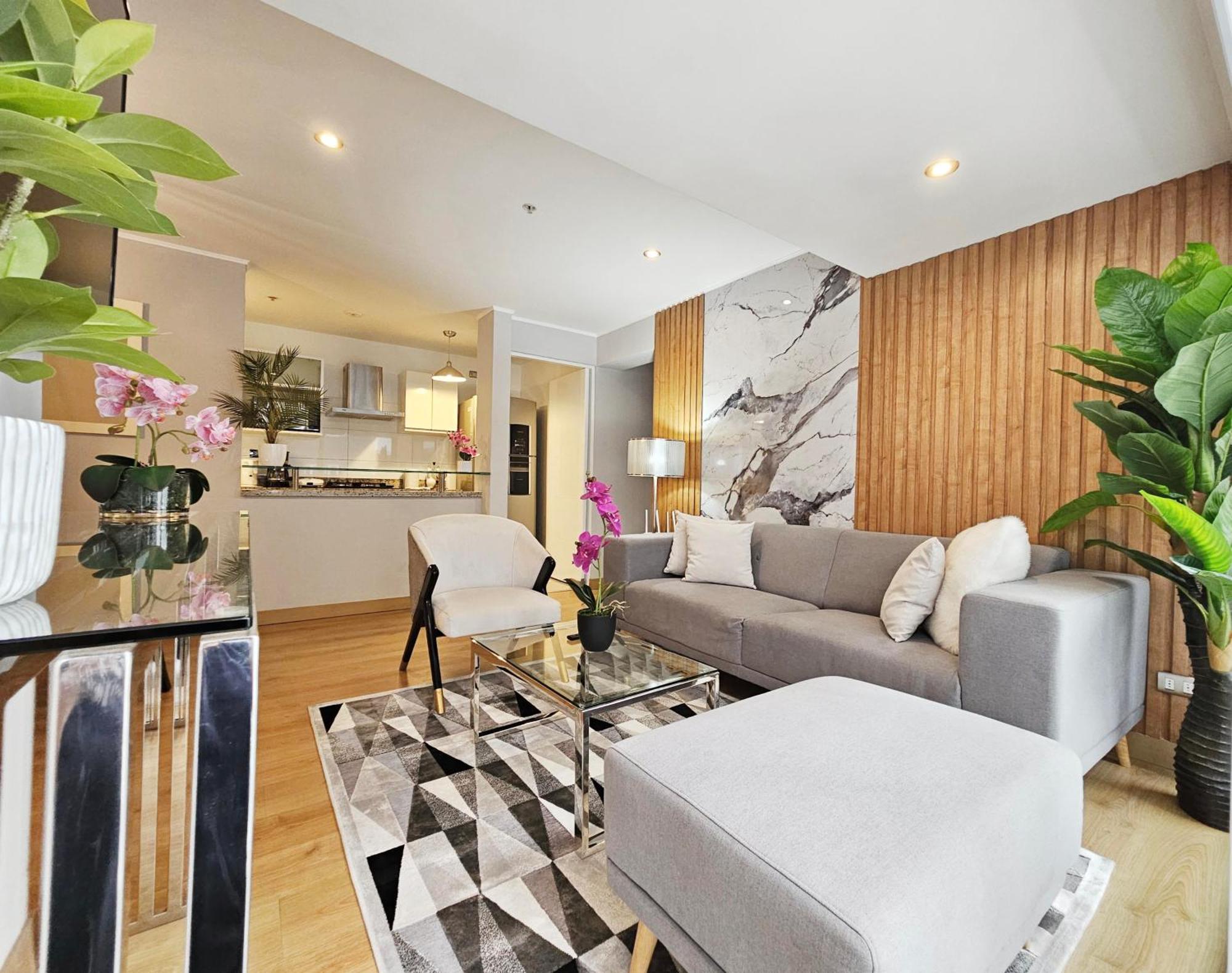 Skyliving Towers - Peru Apartment